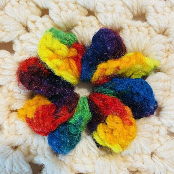 Vintage Crochet 3D Tie Dye Flowers Afghan Granny Square Blanket Throw 46”x40” - Picture 3 of 7